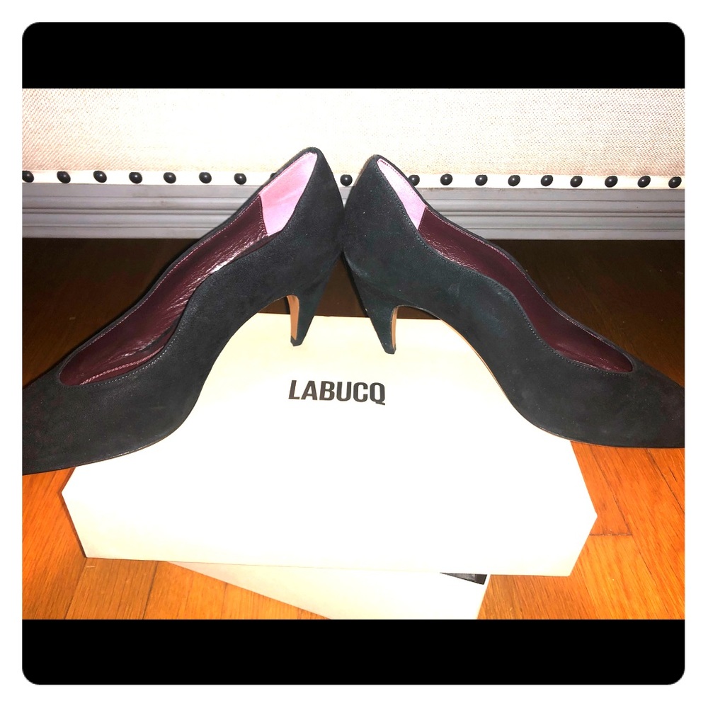 Labucq “Sophia” Black Suede Pumps